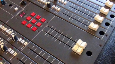 Soundtracs PC-MIDI console - onboard computer